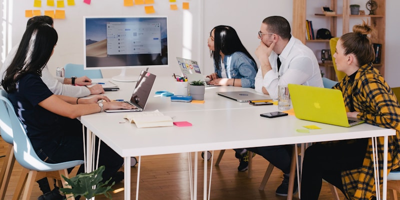 Hotel CRM Systems: Choosing and Implementing